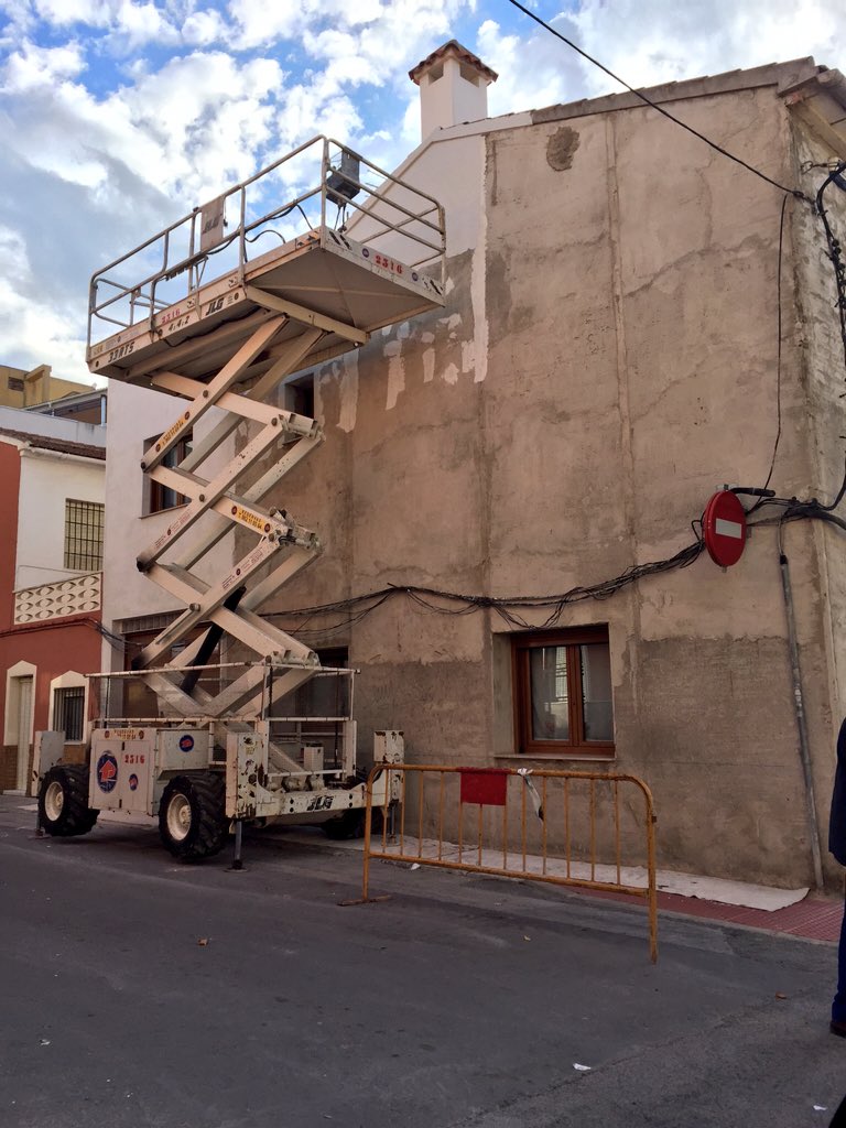 franbeamonte's tweet photo. Aplicando #Rasobuild eco Top Fino. Encantados de su trabajabilidad y blancura. https://t.co/miNrXrI895
