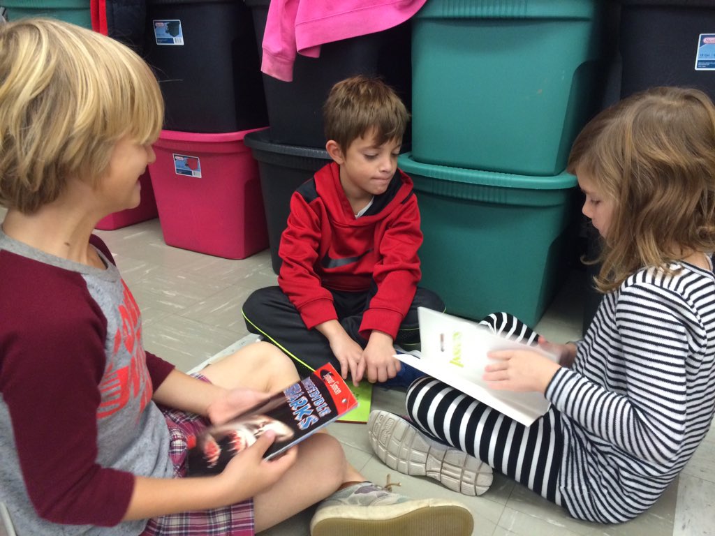 KymHarjes's tweet photo. Readers share their thinking about the informational texts they read today #partnerreading #partnersharing https://t.co/1RnkTHASOK