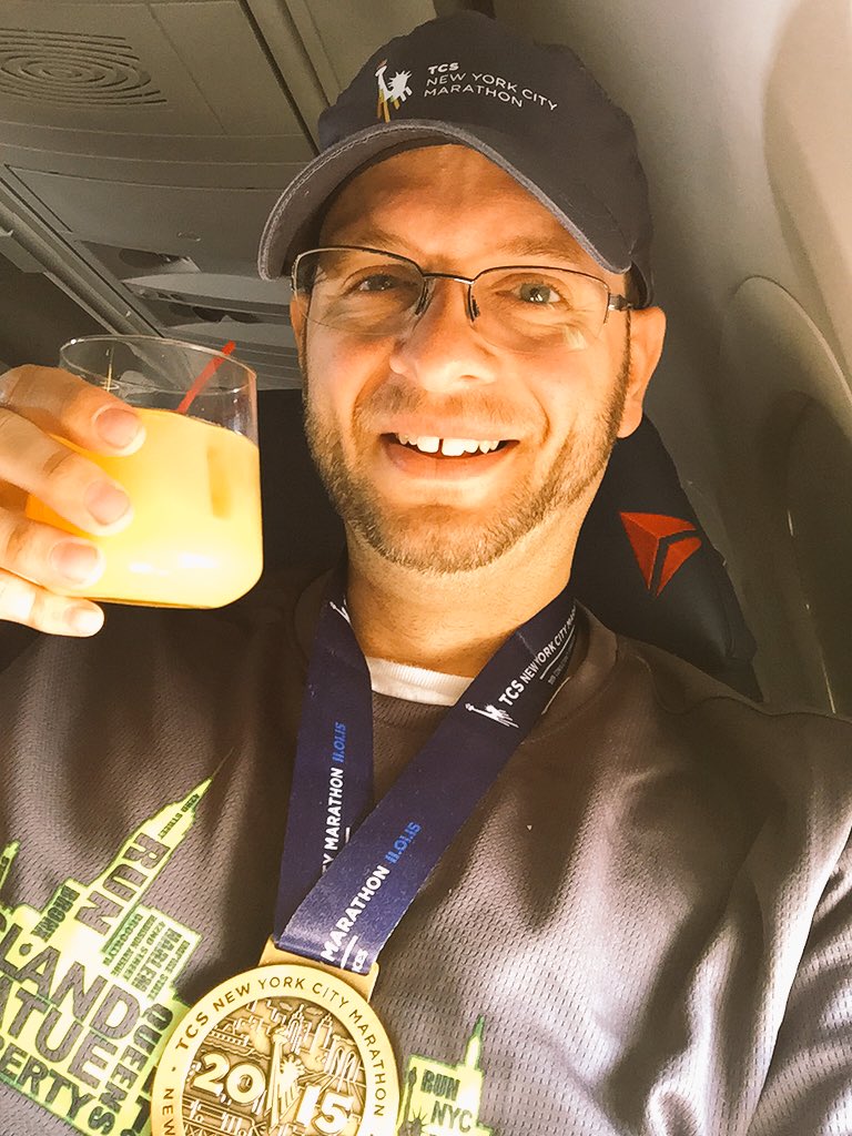 DJNoah80's tweet photo. Drink #2, @Starbucks coffee, and the @Delta breakfast Burrito Olé! TCSNYCMarathon #VictoryFlight https://t.co/8ZFIqIL6Wu