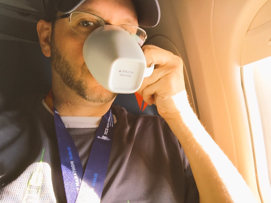 DJNoah80's tweet photo. Drink #2, @Starbucks coffee, and the @Delta breakfast Burrito Olé! TCSNYCMarathon #VictoryFlight https://t.co/8ZFIqIL6Wu