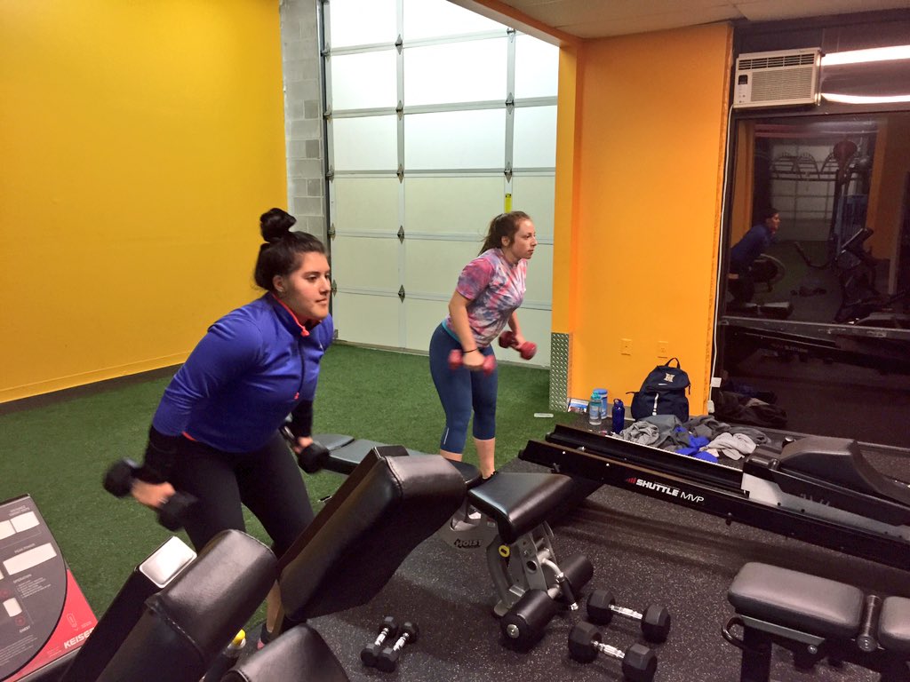 JBBarnes23's tweet photo. HilHi Spartan Cheerleaders Caroline Vames and Sierra Medak for always training hard early mornings. proballerfitness https://t.co/sdgek9Vu3M