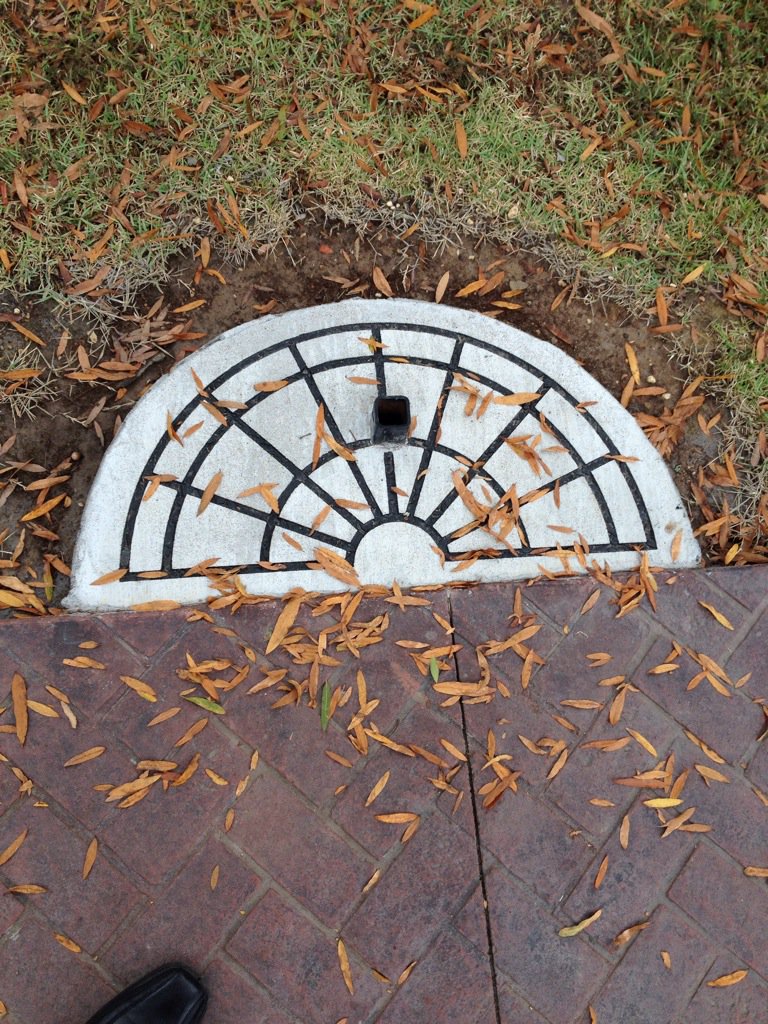TylerBittle's tweet photo. @dresdencodak some architectural details that are popping up all over my campus: https://t.co/zHqm90PDZ0