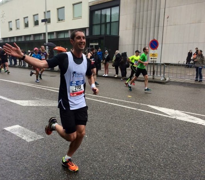 EmilyPilgrims's tweet photo. Fantastic result for Stephen Baines who completed the #Amsterdam #Marathon in aid of @PilgrimsHospice in 3h28mins! https://t.co/BrpEXrdOf7