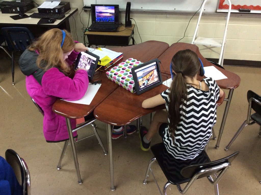 Roperville's tweet photo. Using @myONreader to research Scientists then writing a biography on the scientist using Trading Card App! 🔬✏️📚 https://t.co/sJtIJjoIiy