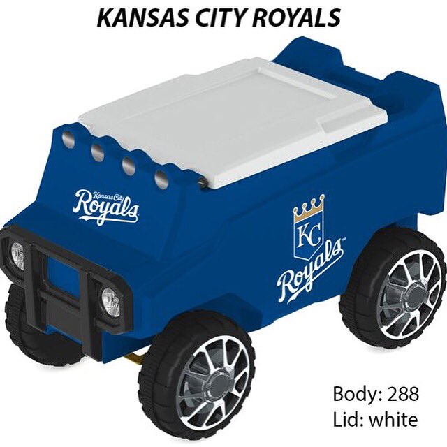 C3CustomCoolers's tweet photo. We would like to congratulate the @Royals on their big win!! #KCRoyals #Crowned #WorldSeries #KansasCityRoyals 🚙⚾️🏆 https://t.co/pZoNgdhMaZ
