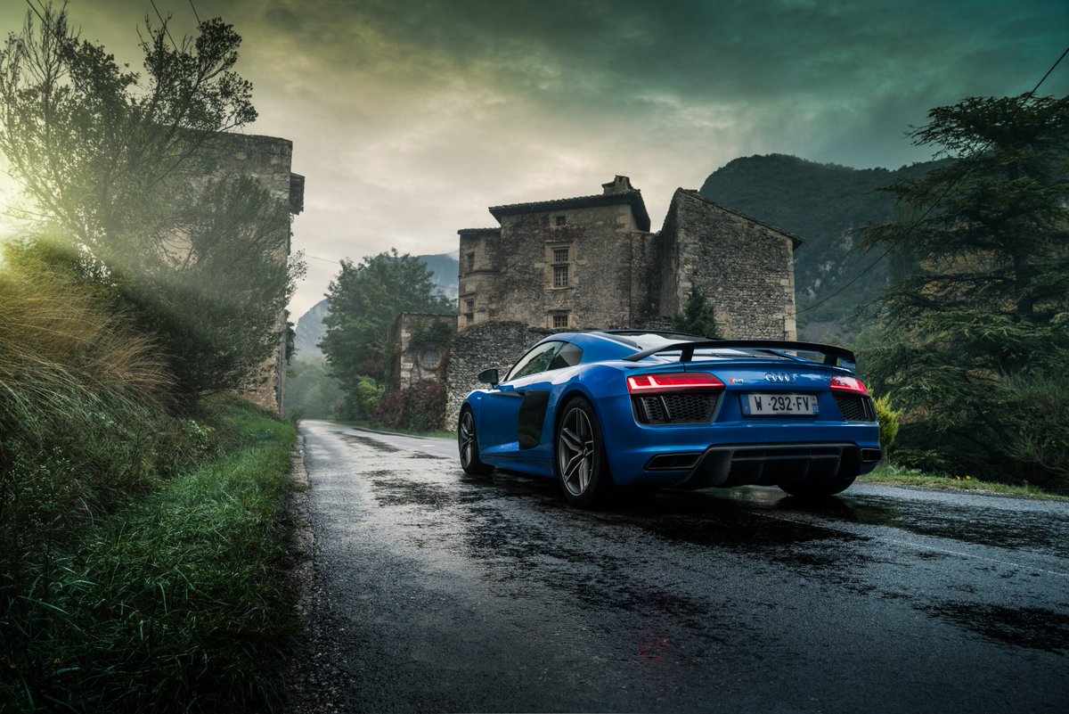 AudiFrance's tweet photo. Découvrez des photos exclusives de la nouvelle Audi R8 V10 Plus en nous suivant sur https://t.co/urVzsuSc2g https://t.co/YrIazIiX8k