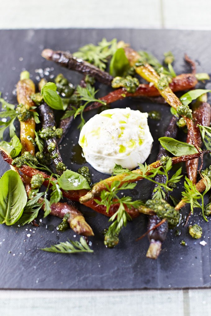 We are girls who like greens and right now we're loving all things <a href="/AprilBloomfield/">april bloomfield</a> ow.ly/UccAf