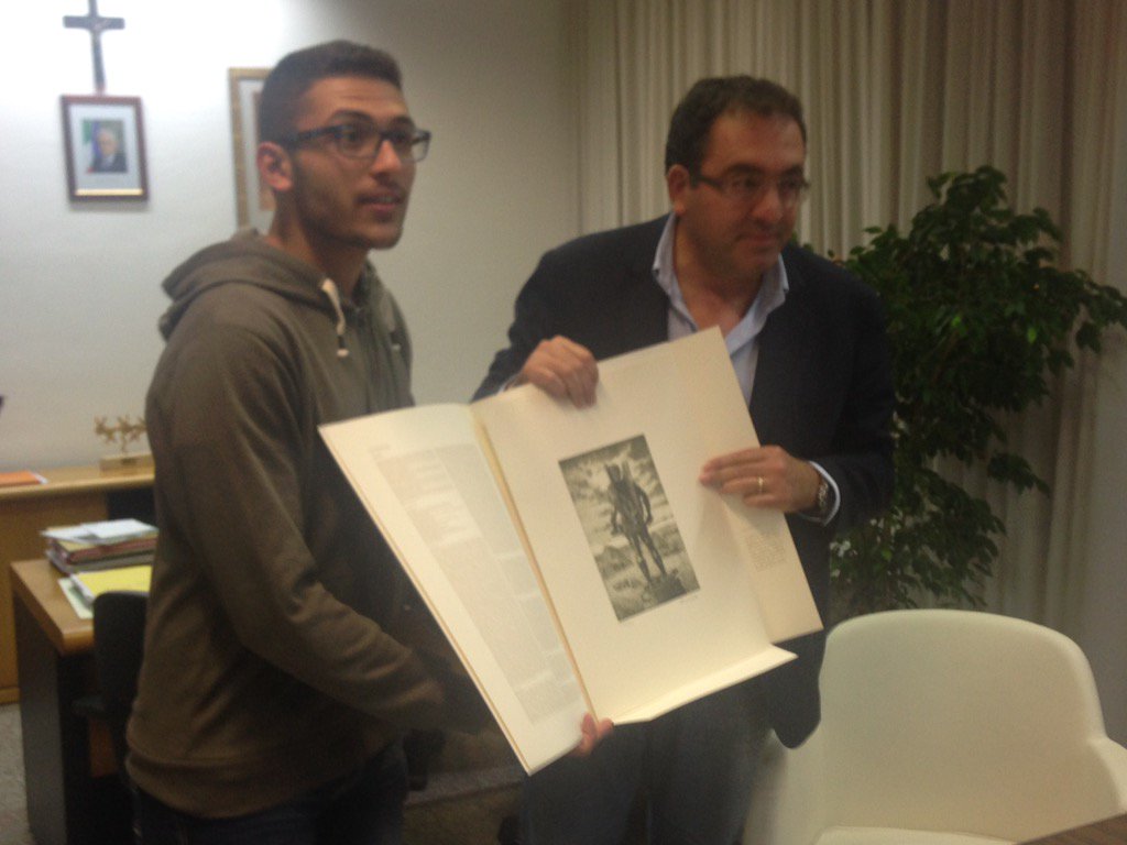 Ana_fmd's tweet photo. Gabriele Caiazzo #HandyHand receives award from Mayor Testa #Aprilia @fmdigitale @microsoftitalia @MirtaMichilli https://t.co/VOjU0GIhJR