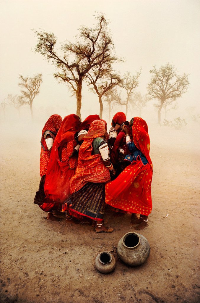 15 Gorgeous Unseen Pictures Of India By The Photojournalist Behind “Afghan Girl” ift.tt/1MeyM1N