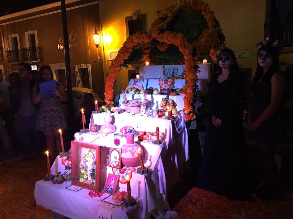 MEJUJO's tweet photo. Felicidades a los ganadores del concurso de Altares y Calaveras literarias en Jalpan, #TalentoYcreatividad https://t.co/WMiMt0mHSu