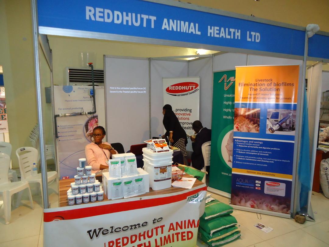 Reddhutt's tweet photo. Day 1 @ the #nigeriapoultryshow2015 https://t.co/Hj33UjL7D7