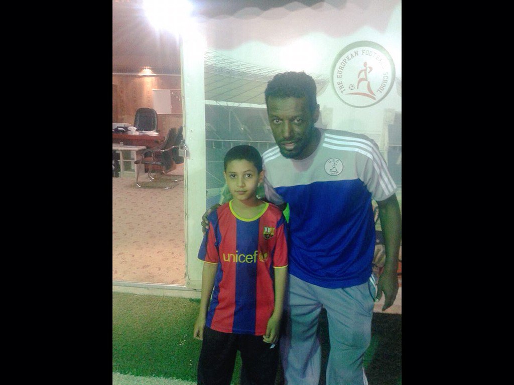 صورتي مع لآعب النصر السابق الكبير عبدالعزيز الجنوبي #النصر #نادي_النصر #العالمي #جمهور_الشمس #الرياض