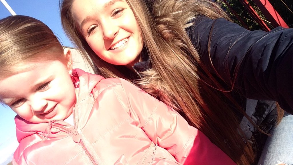 AdeleFuniss tweet picture
