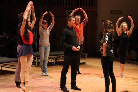 ParadiseMoscow's tweet photo. Enjoy dance numbers and catchy tunes? Come and see #ParadiseMoscow this week! Tickets at https://t.co/bv1YbHIEqQ https://t.co/ygfwIcDHhV