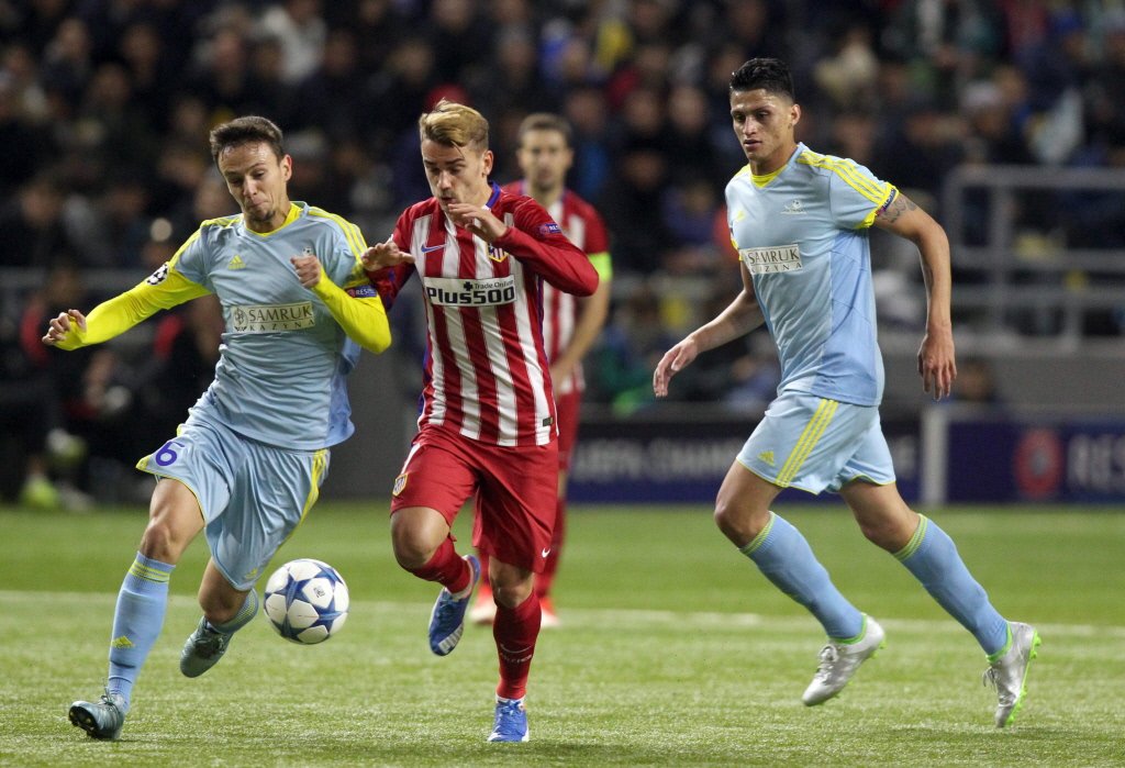 telesport's tweet photo. Stunt Astana tegen Atletico Madrid is goed nieuws voor Sneijder https://t.co/mx4JpInFDF #AstAtl https://t.co/sXldDXHAgV