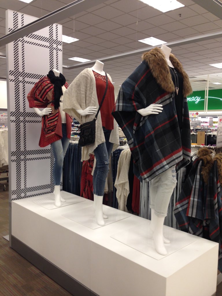 ChloeGianna1789's tweet photo. Juniors trend at #Target: Comfy ponchos, burnt orange and cute black accessories! Come in today and grab the look! https://t.co/IVvHxsLcLk