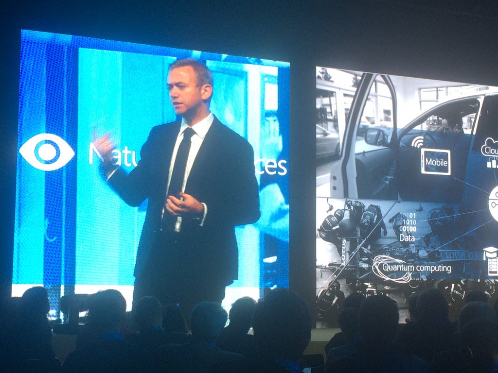 datamanager_it's tweet photo. @purassan Reinventarsi startup. Serve informatica che in pochi mesi riesce ad andare sul mercato #Future2015 https://t.co/vBPCMB2TaK