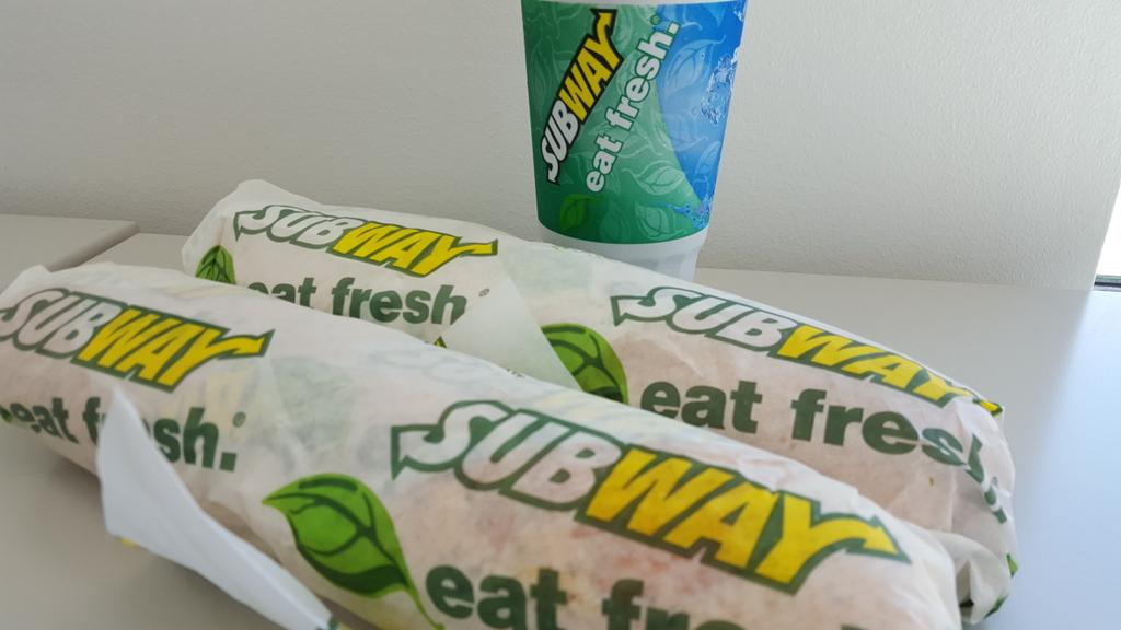 monkey24u's tweet photo. Buy 1, give 1!
#NationalSandwichDay #subway https://t.co/Za1Vz0HQzC
