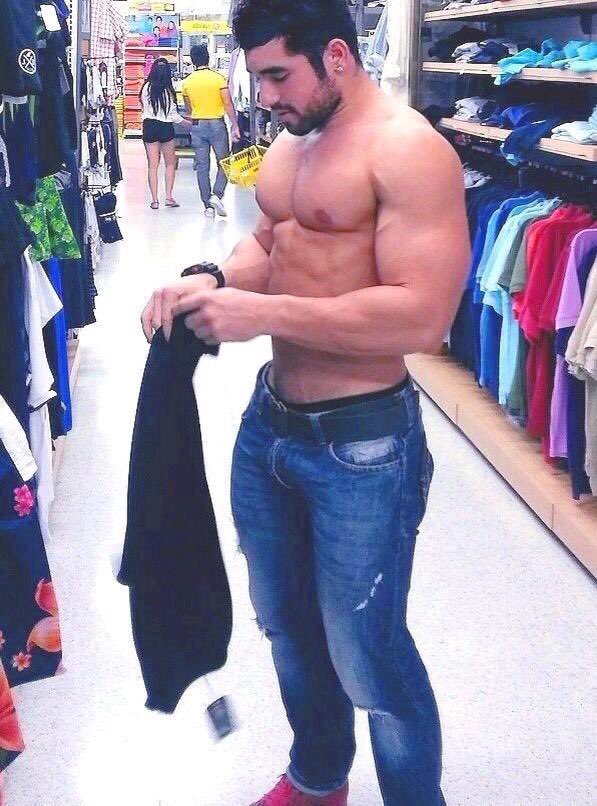 Muscle Guy tweet media