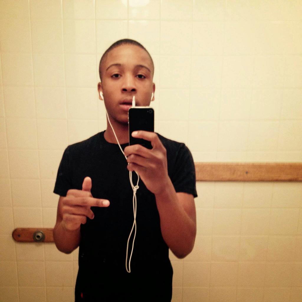 DeekWestphilly's tweet photo. Placement days smh 😡💪 F.T.L 👮🔫 https://t.co/YP4Em4yfUh