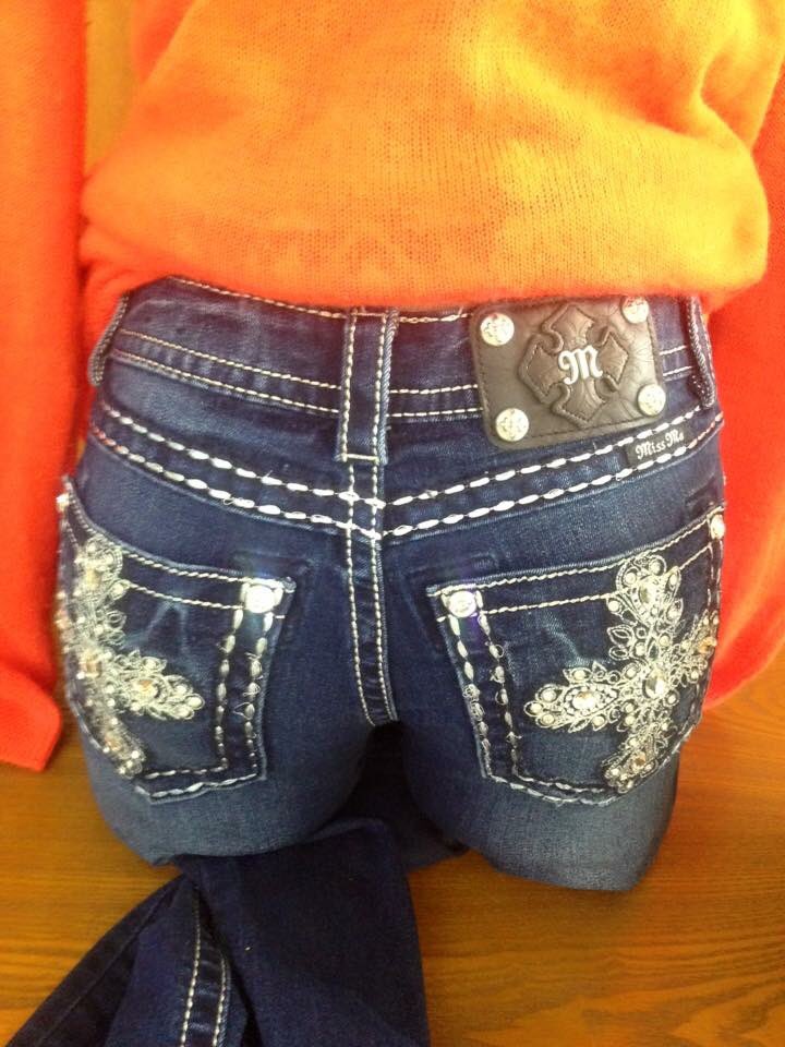fashionshacksc's tweet photo. Miss Me Jeans | size 25 | $45 | won't be here long! #DowntownDeals #missmejeans #thefashionshacksc https://t.co/uSLEl5okH3