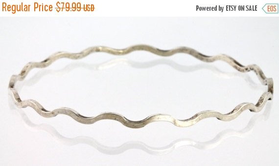yourgreatfinds's tweet image. Bracelet Sale Sterling Silver Bangle Bracelet etsy.me/1P89bdg #yourgreatfinds #Killercool