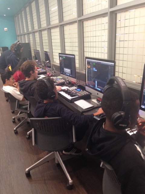 rmstrojans's tweet photo. Roosevelt kids visiting The Mix @SFPublicLibrary https://t.co/JVaqNFFMoo
