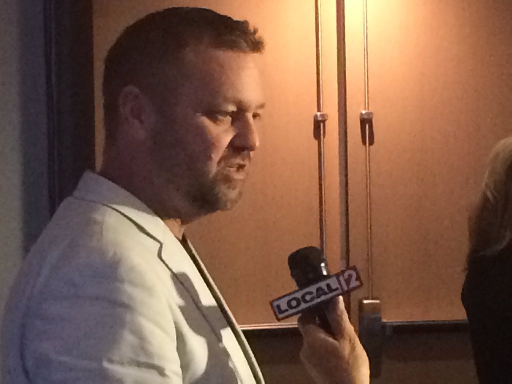 .<a href="/YesOn3Ohio/">yes on 3</a> files court injunction to keep Hamilton Co. Precincts open for extra hour due to AM poll issues. #10TV