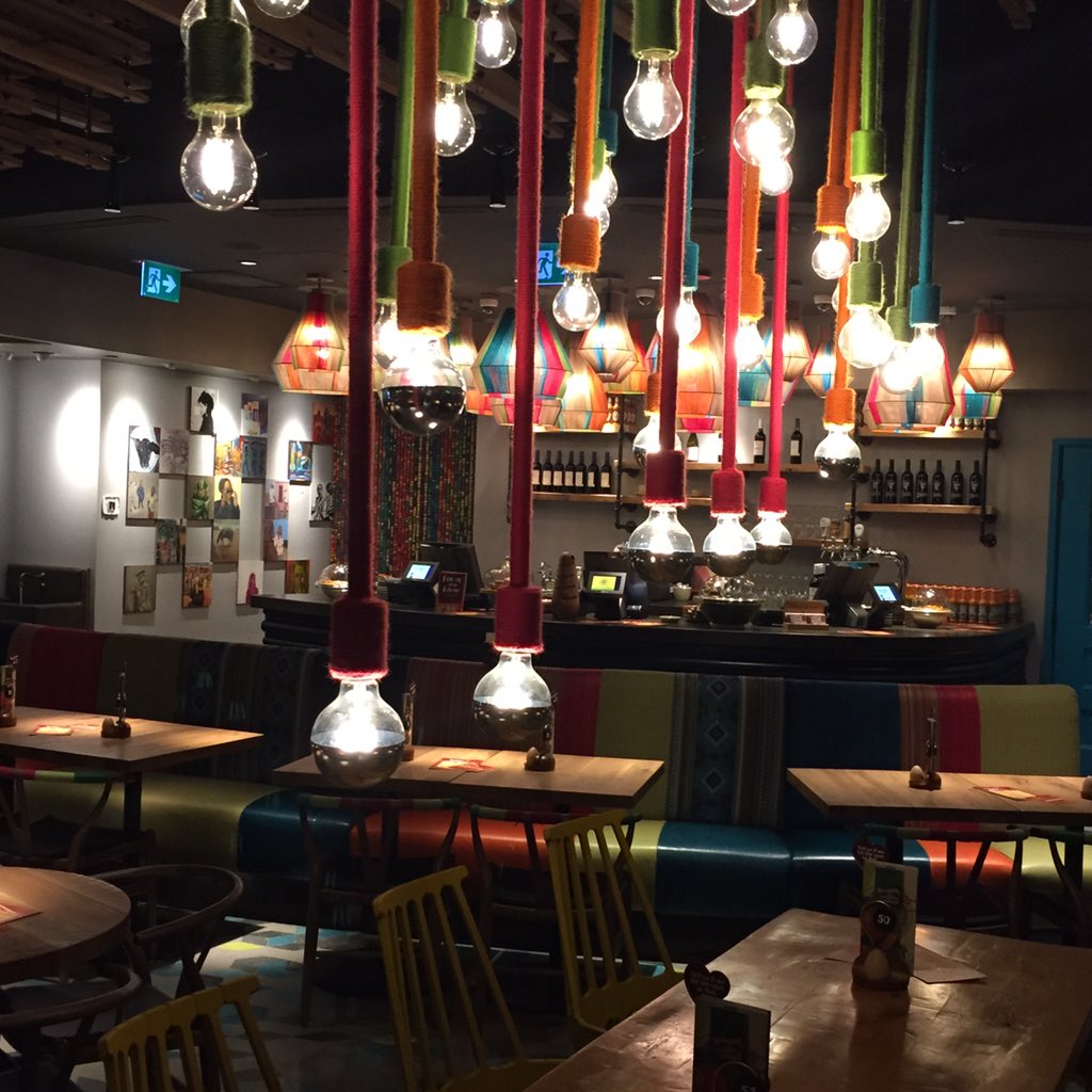 D_Ross29's tweet photo. #nandosishere Ottawa Elgin about to open #@NandosPeriPeri https://t.co/1UWpCmP3kb