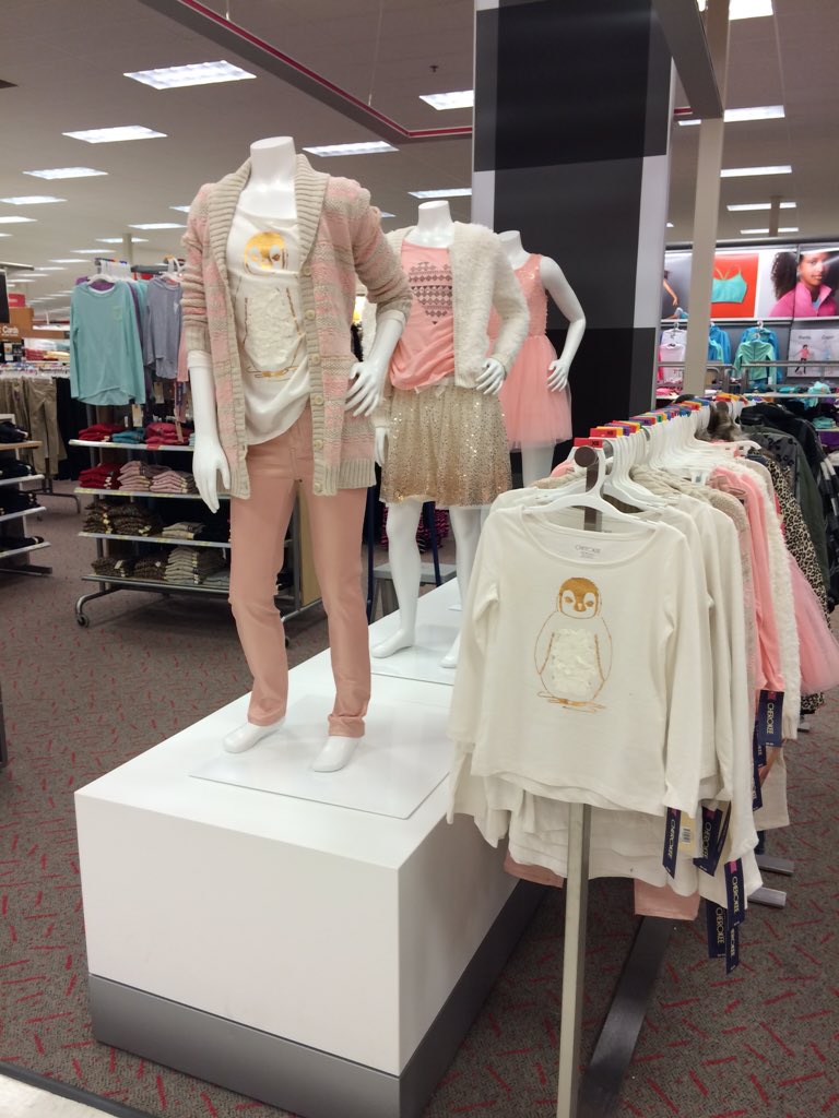 cjwcarman's tweet photo. VML Veronica is bringing Style and Brand to your Alpharetta Target #targetstyle #readytoentertain @Hueypritchett https://t.co/csvCJHSnqE