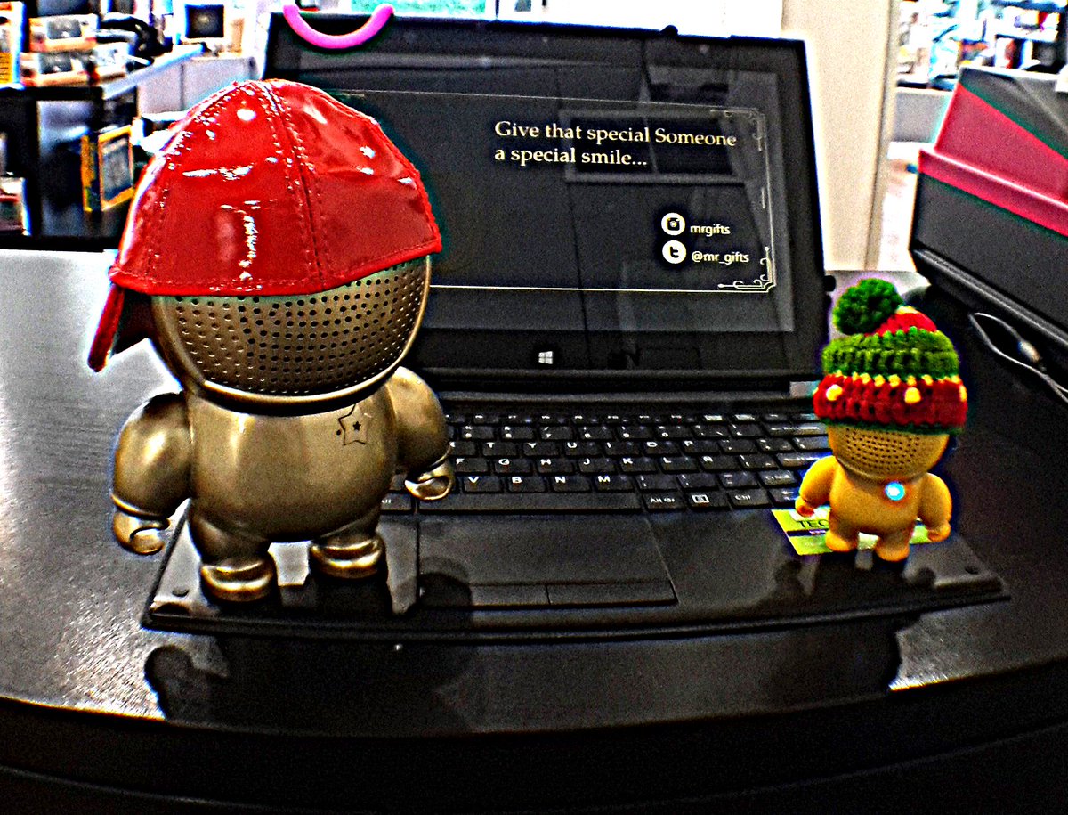 Mr_Gifts's tweet photo. AMAZING sound! #Audiobots #speakers  #robots https://t.co/7vEZ4C54Kb