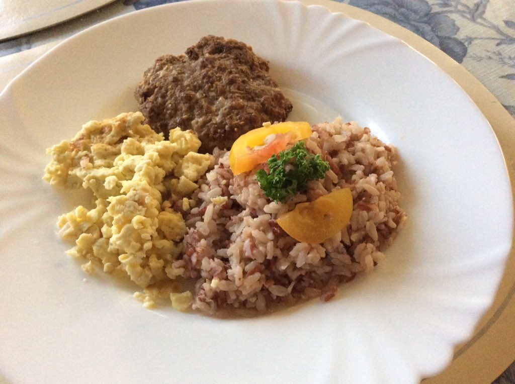 janeycutie22's tweet photo. #EatYourBrekkie 😊 #fitkitchenPH https://t.co/EdA2u7Bmau