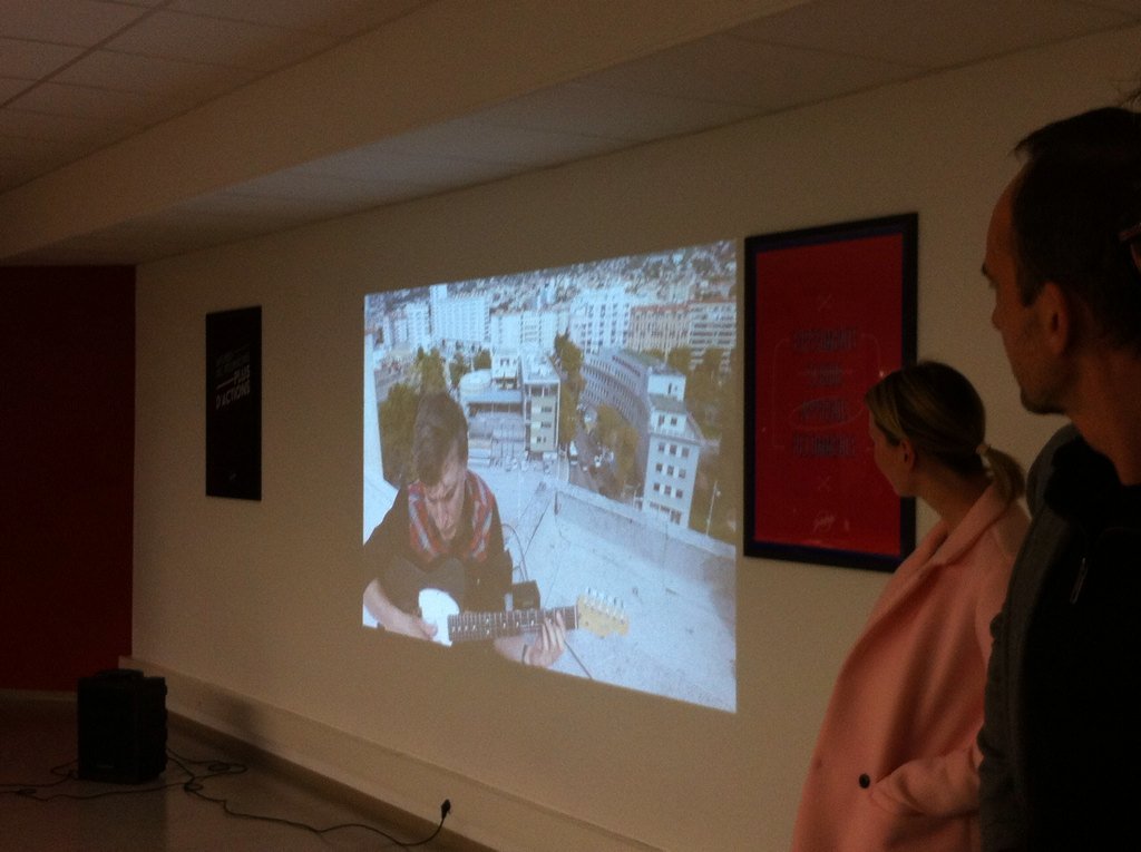 lariusard's tweet photo. Inauguration de #Toolon le city map de #Toulon avec le nouveau projet vidéo de @LeclectiqueAsso à #TVT https://t.co/DeRHrh4LlT