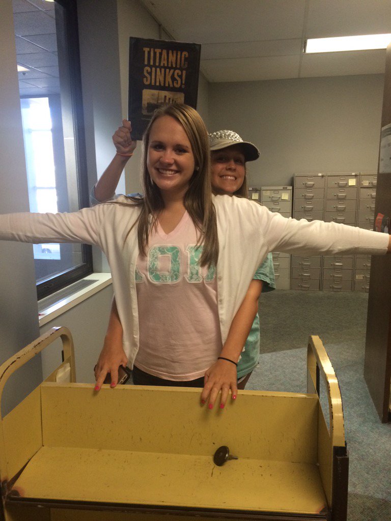 Bethany_Hall5's tweet image. #rbtt #ekulibraries #libraryswag