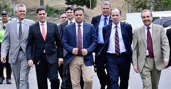 kabralcabral's tweet photo. A caminho do #STF...entrar com ação pra #Proibir o #coracaoVermelho PT..do #Twitter..kkkkkkkkkk https://t.co/sUsRZGaHka