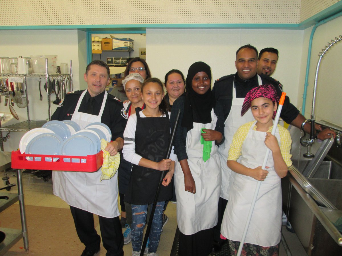 DixonGroveJMS's tweet photo. @PCSandhu8745 23 Division Somali Liaison Unit joins Dixon Grove's Hot Lunch Program as new partnership  @RyanCP23 https://t.co/9hsW9MvQxx