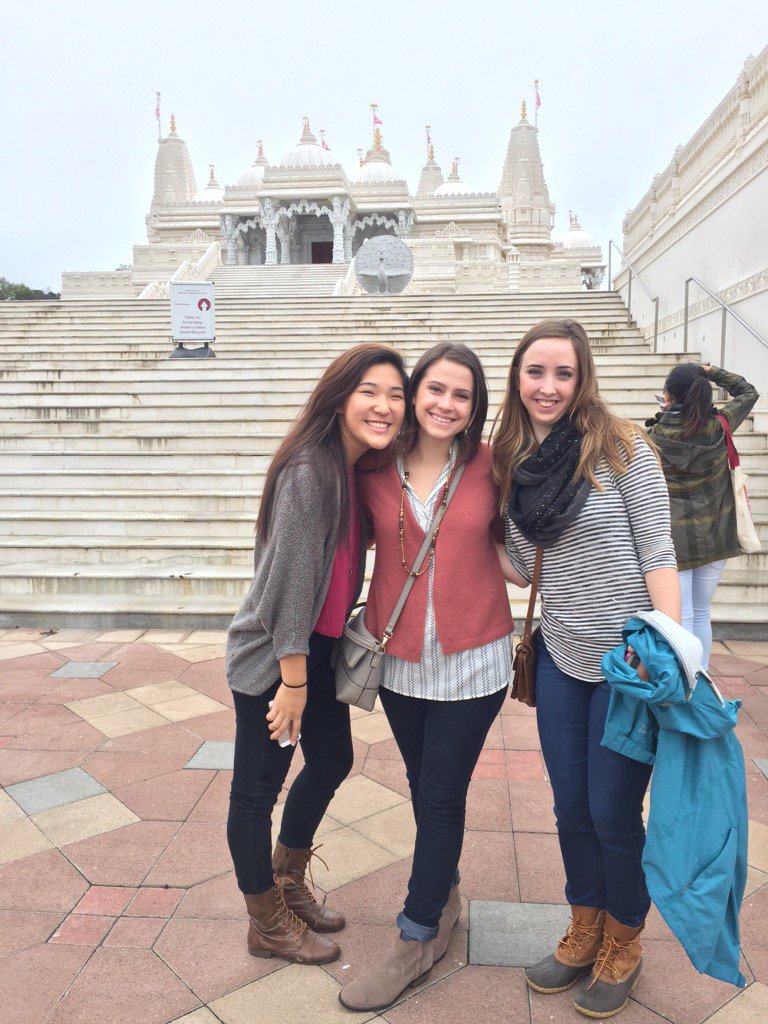 Northviewart's tweet photo. The Hindu temple was so amazing! https://t.co/4QJBNhyCtr