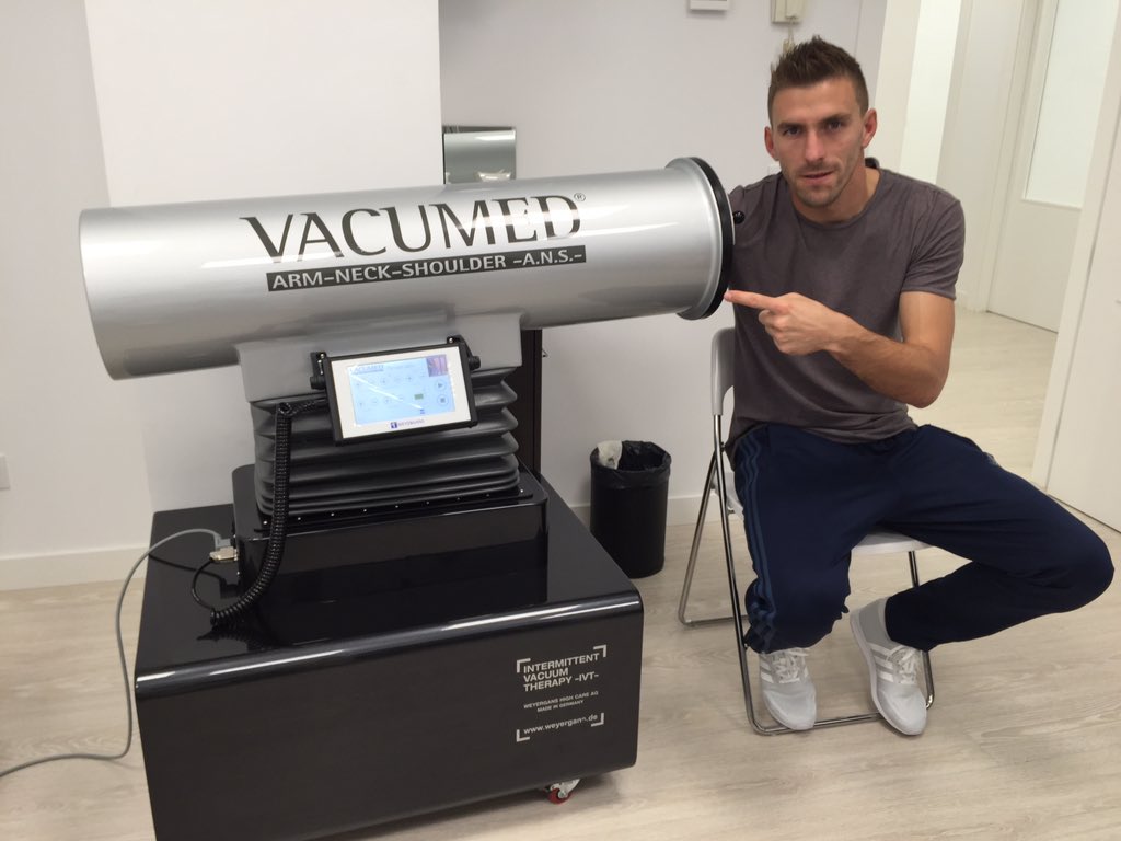 vguaita13's tweet photo. Tratando el edema óseo con @RobertoMFisio https://t.co/6vif7JVhdX