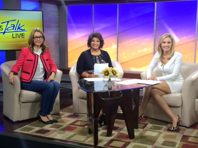 ebradyrobinson's tweet photo. Thank you @LetsTalkLiveDC for hosting @FotoWeekDC #FotoWeekDC2015 https://t.co/LhVbQJrD5g