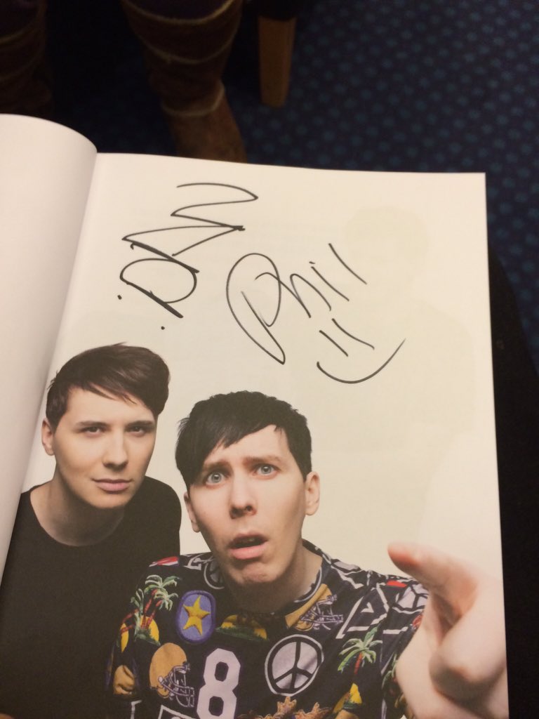 edaj_8's tweet photo. Well then....this happened @AmazingPhil @danisnotonfire thank you so much Oml https://t.co/N6ftFPua9x