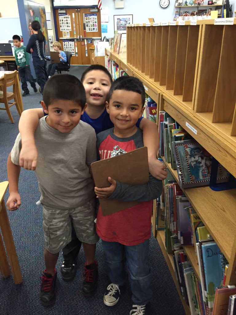 WindsorWildcats's tweet photo. Community Builders working on a scavenger hunt in the LMC!  #working together #wildcatway @ahsd25 https://t.co/kltL8ZvEjN