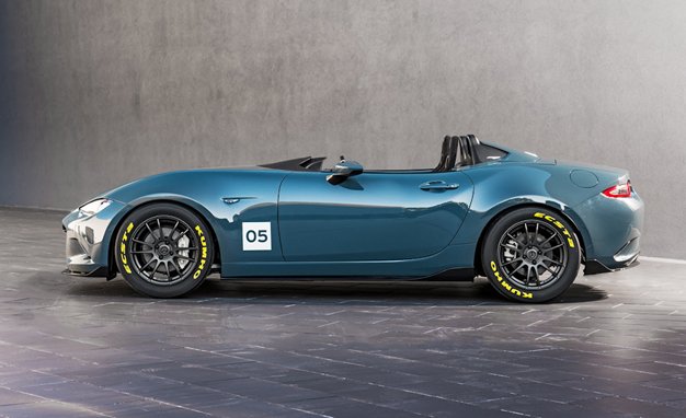 CARandDRIVER's tweet photo. Less Is More: The Mazda Miata Speedster Is Purity on Wheels https://t.co/oZCCVhuGs5 https://t.co/I5JrTYCtn2