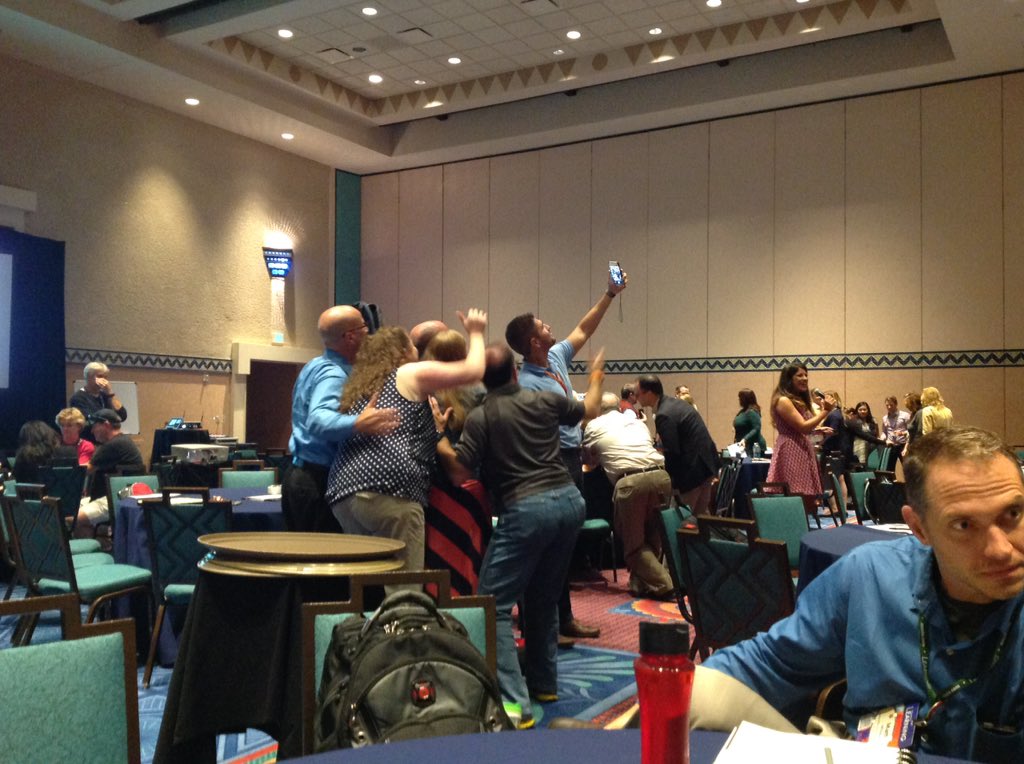 LisaRKenyon's tweet photo. Selfie challenge #t720 #learning2015 https://t.co/5HgMsENOef