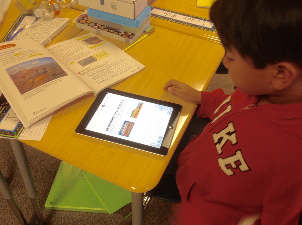MrsHanksLPS's tweet photo. Types of rocks presentation in Google Slides! https://t.co/kUfSZwsHi8