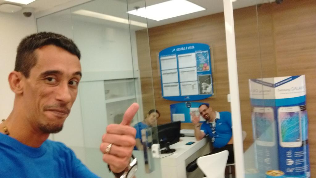 Rlima0606's tweet photo. Ofertas novas,uma suoer gerente e o mega reforço,e amigo de volta!!! Tem como não detonar de vender??? Kkkkk https://t.co/HLKLNRvkRp