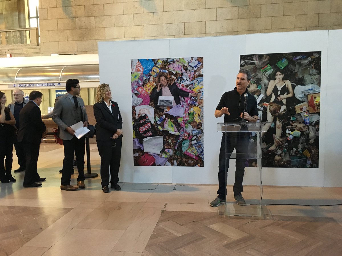 JayeRobinson's tweet photo. Amazing to speak at & see @GreggSegal's #7DaysofGarbage photo exhibition at Union Stn! @LiveGreenTO @getglad #topoli https://t.co/FG5jLGVJRa