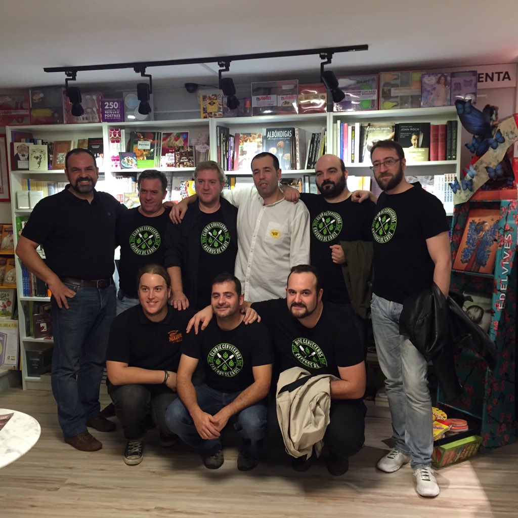 Empiezan las Jornadas Gastronómicas "Del libro al plato" en librería Quórum. Hoy dedicadas a la cerveza!!