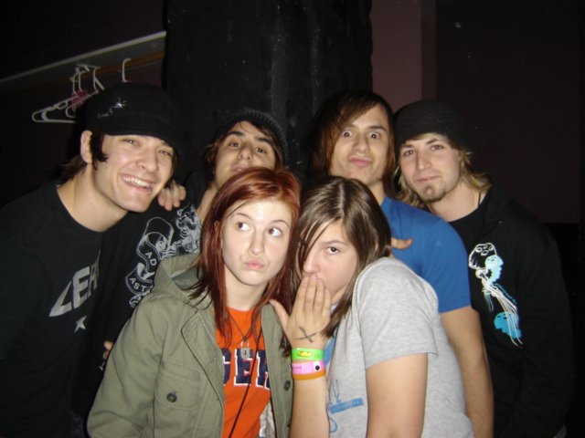 Pmore_Source's tweet photo. Ten years ago @paramore played in Norfolk - Va, opening for @simpleplan!
#YoungParamore https://t.co/Vdf5nqMRiD