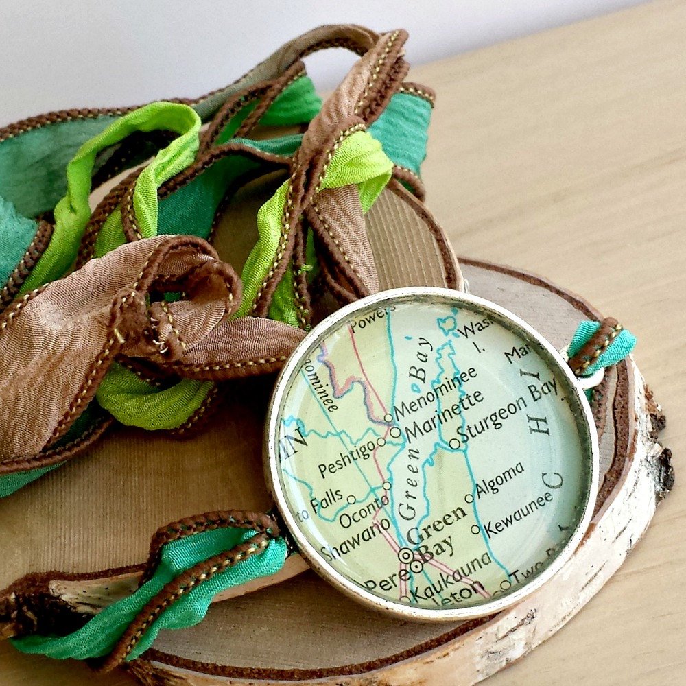 roseanddella's tweet image. Green Bay Wisconsin Silk Ribbon Wrap Bracelet etsy.me/1OsABII #map #WisconsinMap