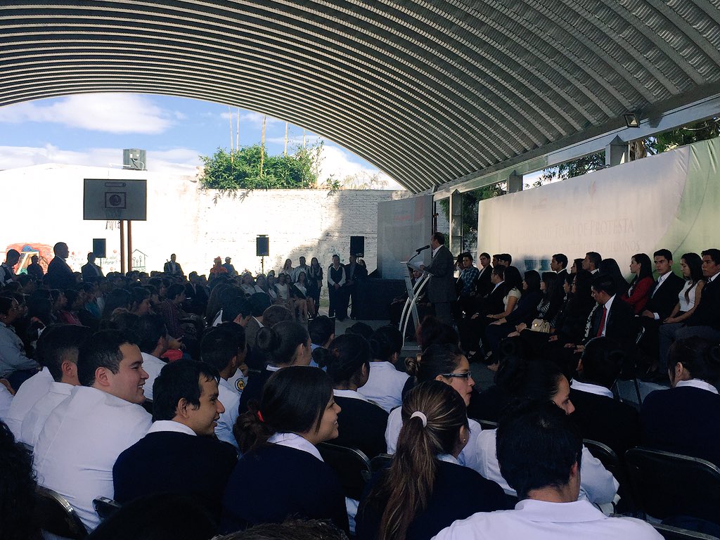 IMJ_DGO's tweet image. .@ArielMaaLopez presente en Ceremonia de Toma de Protesta de los Comités Ejecutivos de Sociedades de Alumnos.